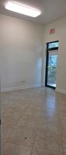 8890 Terrene Ct, Bonita Springs, FL à louer Photo intérieure– Image 2 sur 3
