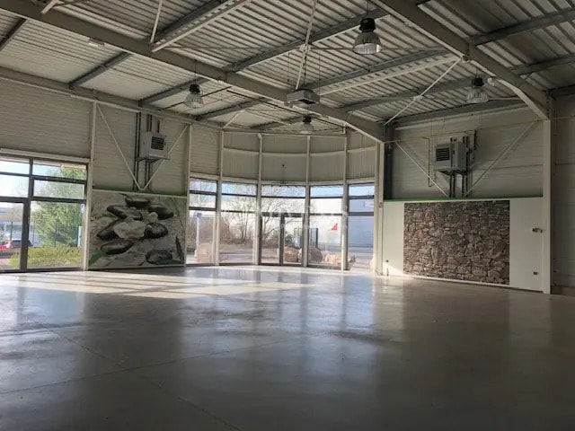 Local commercial dans Essey-lès-Nancy à louer - Photo intérieure – Image 1 sur 6