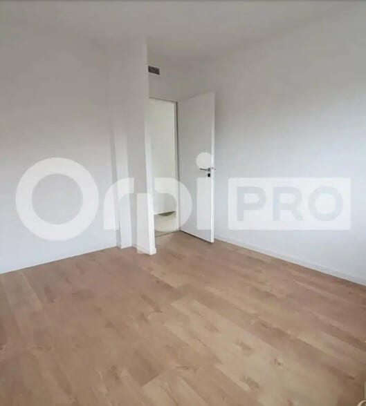 Local d'activités dans Lanton à vendre - Photo de l’immeuble – Image 3 sur 8