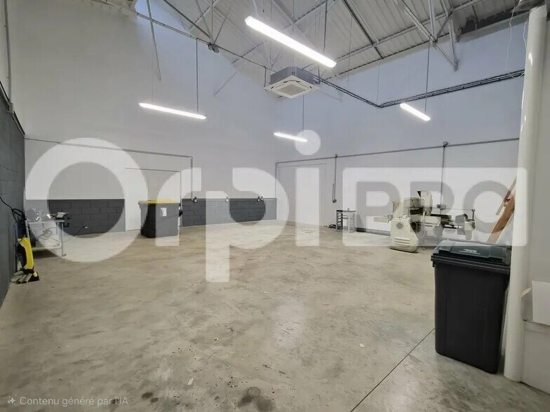 Local d’activités dans Reims à louer - Photo intérieure – Image 2 sur 12