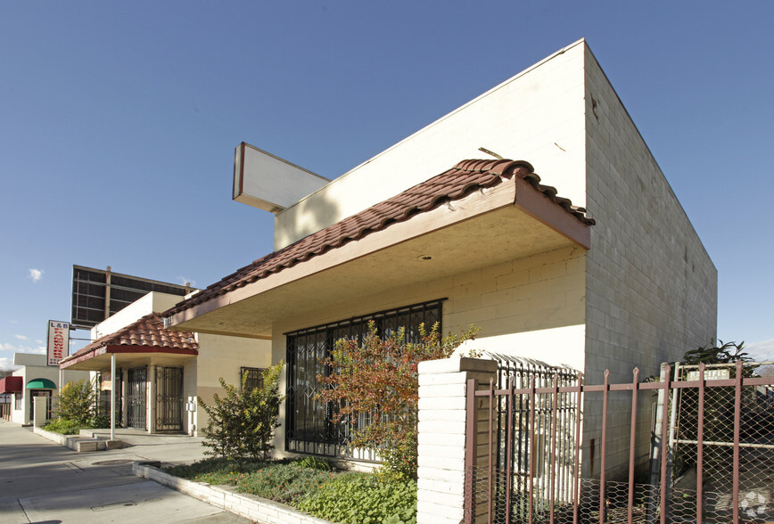 8721 Garvey Ave, Rosemead, CA à louer - Photo de l’immeuble – Image 1 sur 3