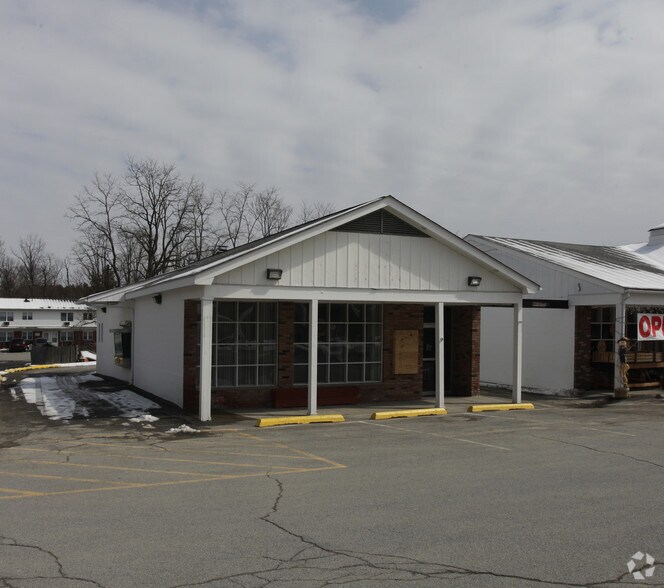 Route 9, Hyde Park, NY à louer - Photo de l’immeuble – Image 3 sur 5