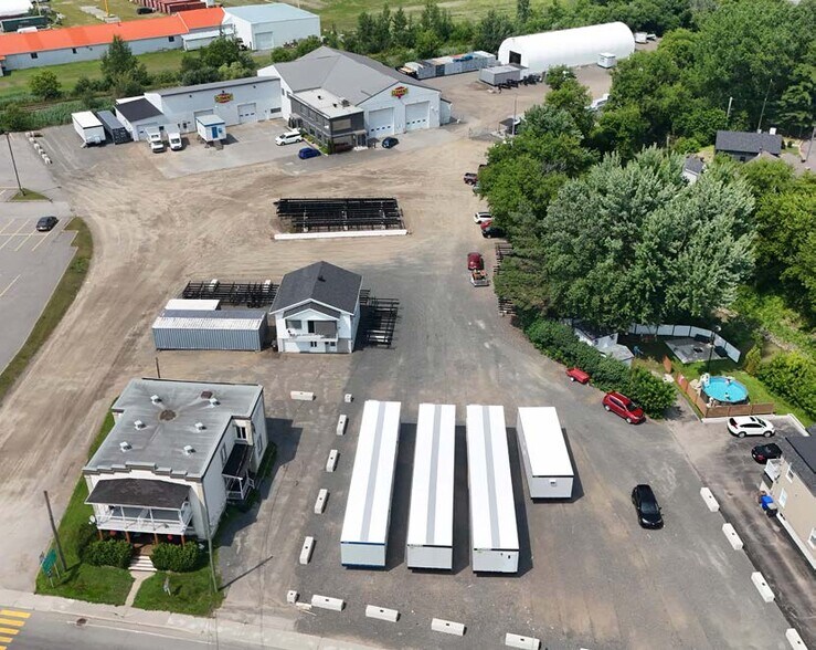 700 Boul Saint-Laurent O, Louiseville, QC à vendre - Photo de l’immeuble – Image 2 sur 8