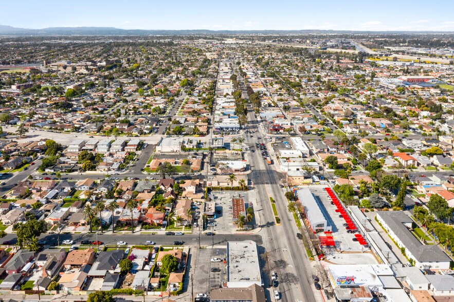 11515 Atlantic Ave, Lynwood, CA à vendre - Photo de l’immeuble – Image 2 sur 18