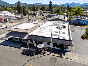 237 SE G St, Grants Pass, OR - Vue aérienne vue de carte - Image1