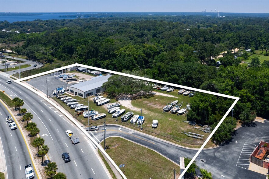 228 S US Highway 17, East Palatka, FL à vendre - Photo de l’immeuble – Image 3 sur 13