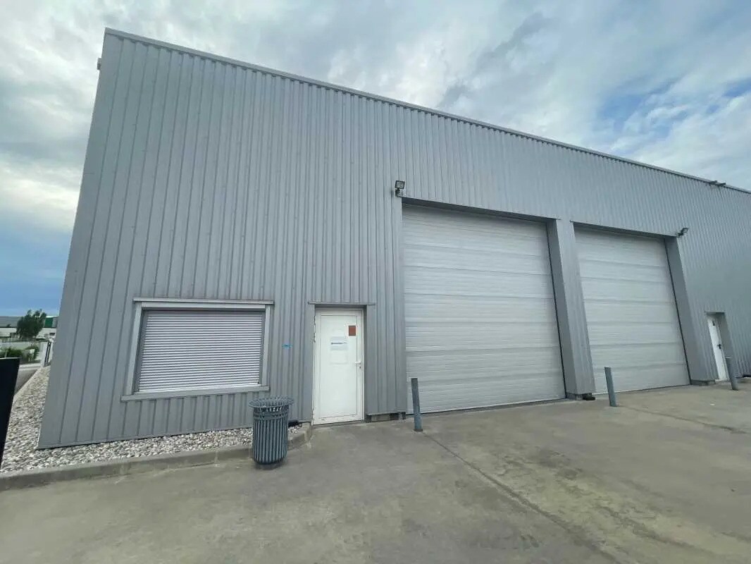 Bureau dans Vourles à louer Photo de l’immeuble– Image 1 sur 15