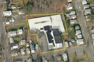 Plus de détails pour 11 Grandoe Ln, Gloversville, NY - Industriel/Logistique à vendre