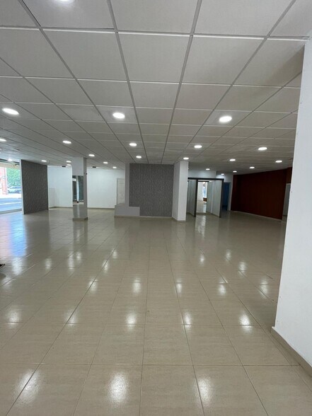 Immeuble residentiel dans Vilanova del Camí, Barcelona à vendre - Photo intérieure – Image 3 sur 9