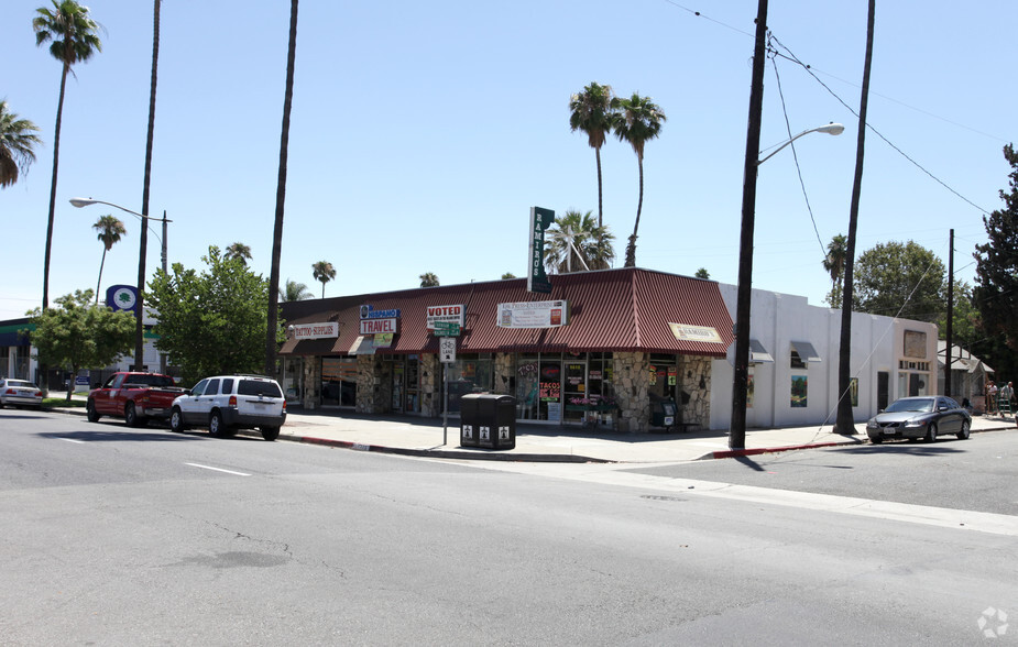 9414-9418 Magnolia Ave, Riverside, CA à louer - Photo de l’immeuble – Image 3 sur 4