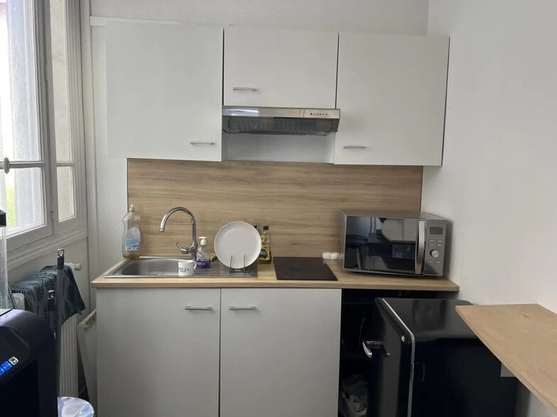 Bureau dans Reims à louer - Photo de l’immeuble – Image 3 sur 6