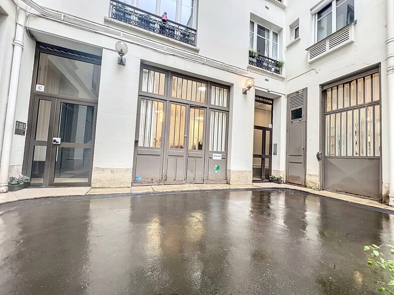 62 Rue Tiquetonne, Paris à vendre - Photo de l’immeuble – Image 1 sur 15