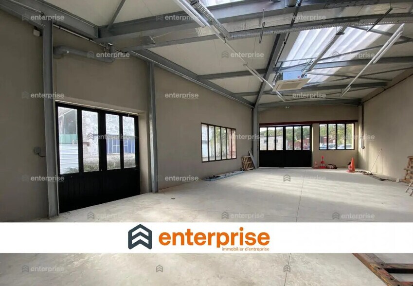 Local d’activités dans Asnières-sur-Oise à louer - Photo intérieure – Image 1 sur 1