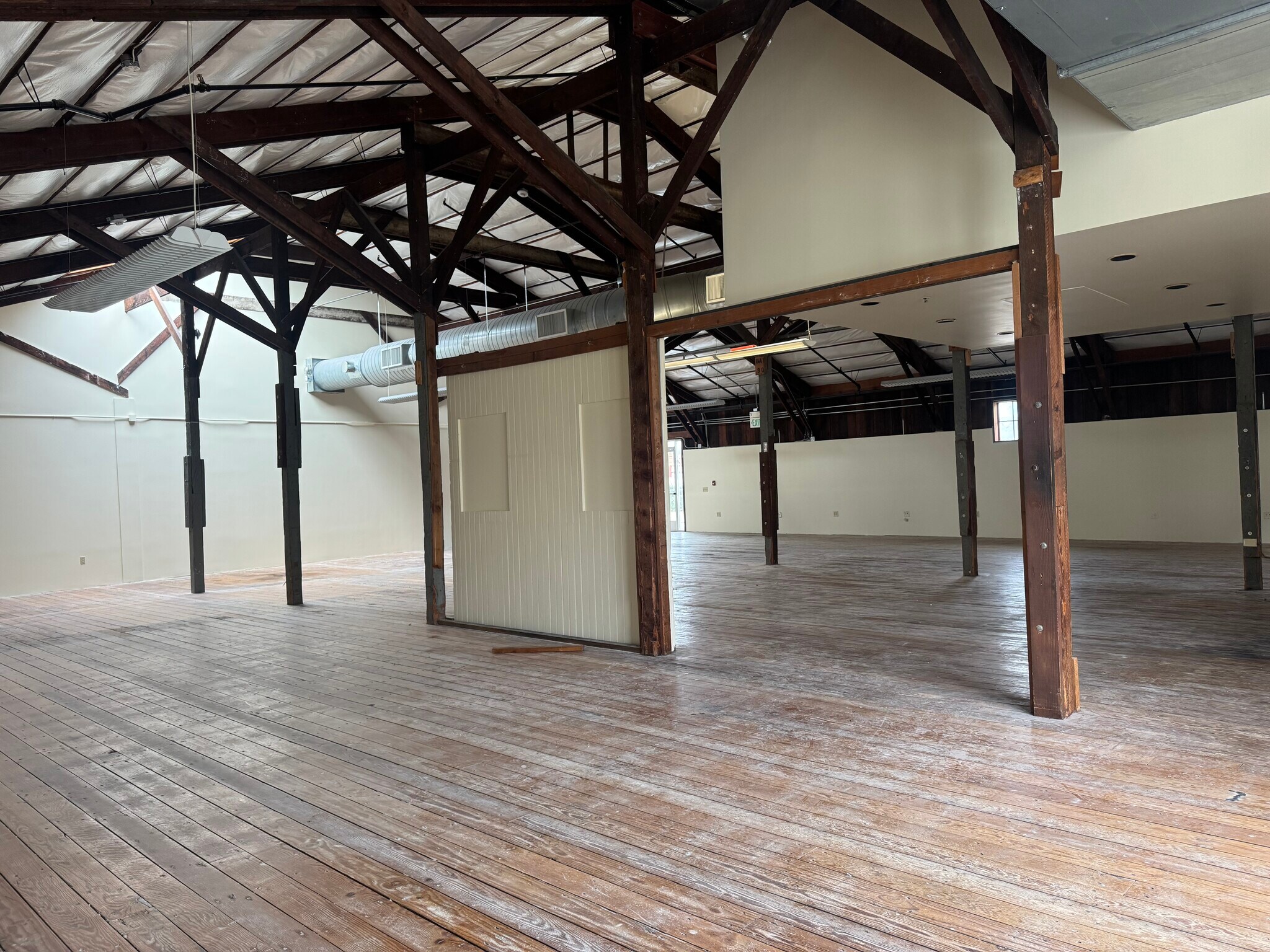 1163-1167 Gorgas Ave, San Francisco, CA à louer Photo intérieure– Image 1 sur 5