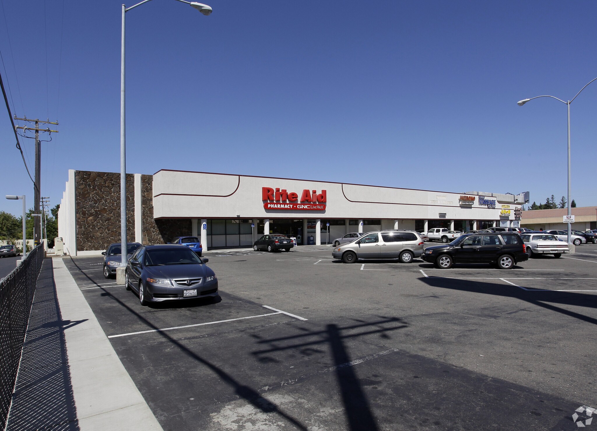 4930-4980 Freeport Blvd, Sacramento, CA à louer Photo principale– Image 1 sur 5