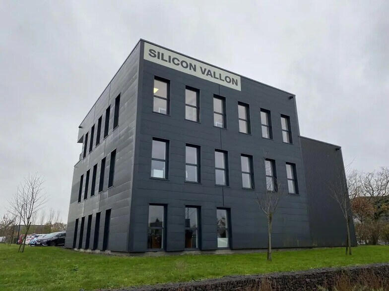 Bureau dans Noyal-Châtillon-sur-Seiche à louer - Photo de l’immeuble – Image 1 sur 20