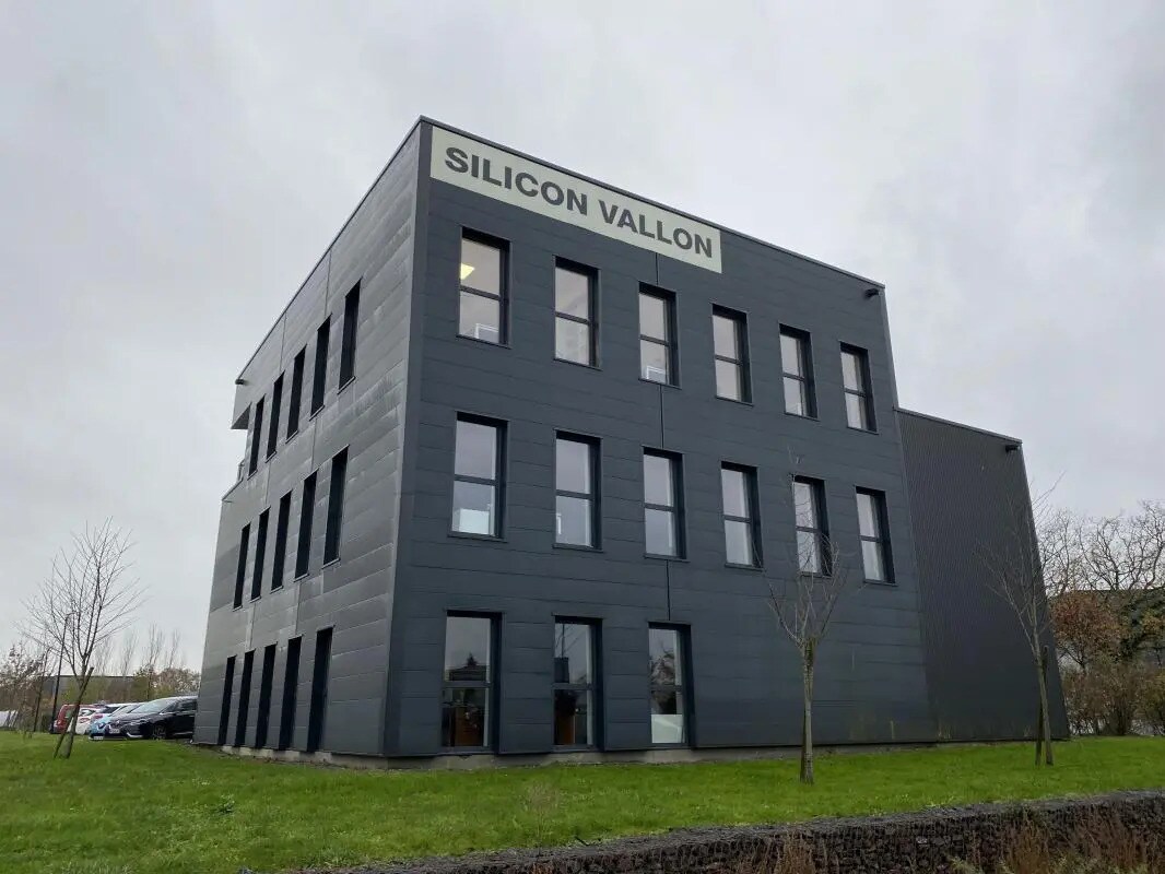 Bureau dans Noyal-Châtillon-sur-Seiche à louer Photo de l’immeuble– Image 1 sur 21