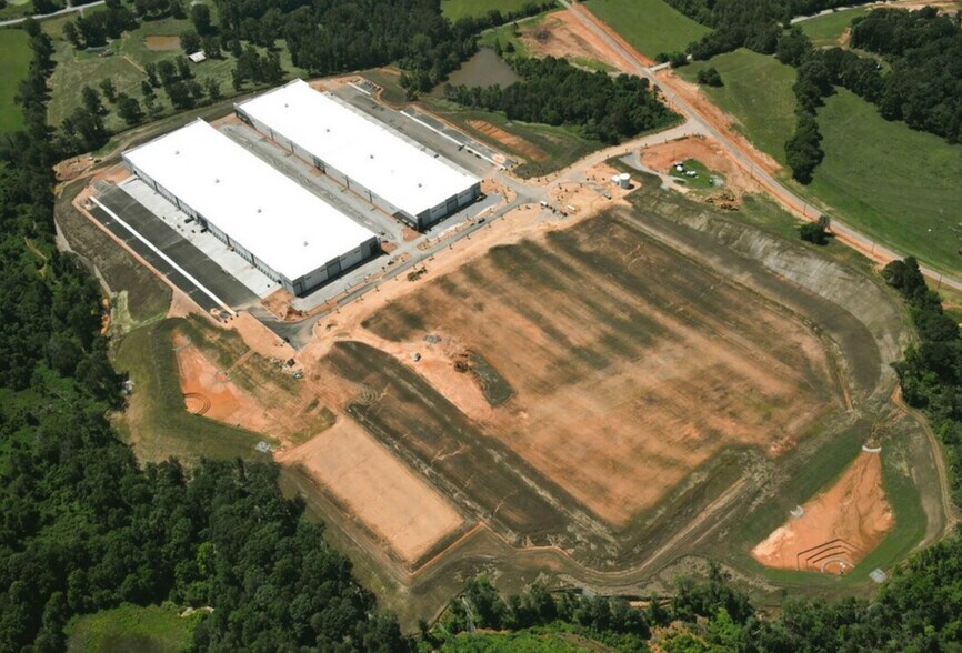 212 Tribal Rd, Blacksburg, SC à louer - Photo de l’immeuble – Image 3 sur 5