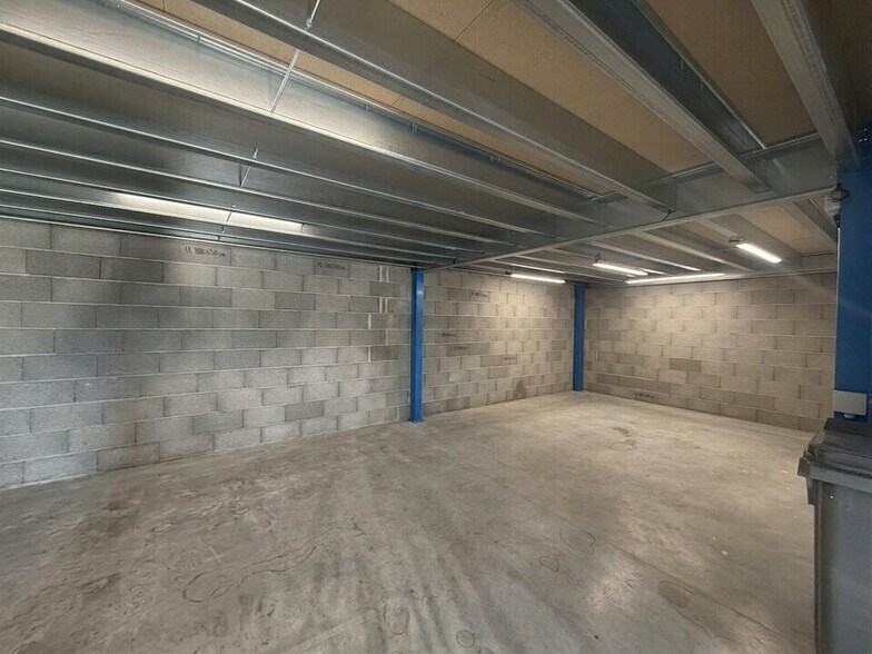 150 Rue Georges Charpak, Civrieux à louer - Photo intérieure – Image 2 sur 6
