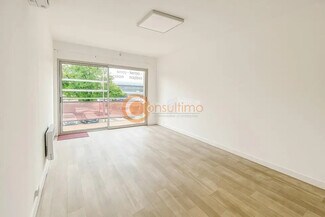 Plus de détails pour 16 Avenue René Cassagne, Cenon - Local commercial à louer