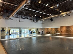 735 N Main St, Alpharetta, GA à louer Photo intérieure– Image 2 sur 6