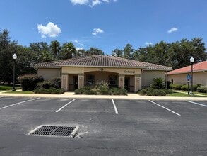 1400 US HIGHWAY 441 Hwy, Lady Lake, FL à louer Photo intérieure– Image 1 sur 17