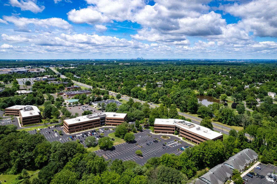 224 Strawbridge Dr, Moorestown, NJ à louer - Aérien – Image 3 sur 7