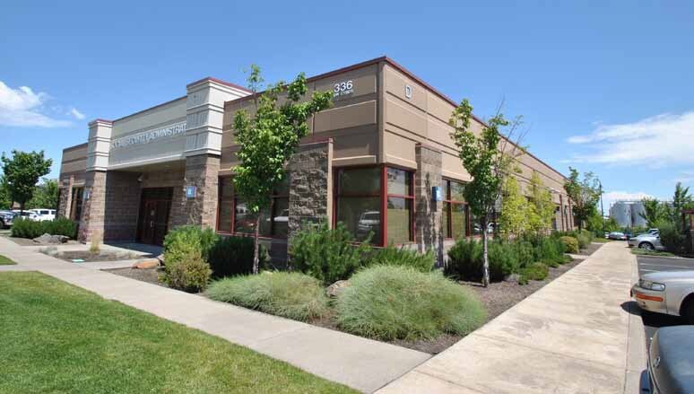 336 SW Cyber Dr, Bend, OR à louer - Photo de l’immeuble – Image 2 sur 10