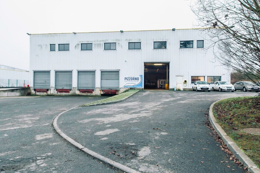 Industriel/Logistique dans Amblainville à louer - Photo de l’immeuble – Image 1 sur 12