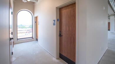 3750 Frontage Rd, Rochester, MN à louer Photo intérieure– Image 2 sur 8