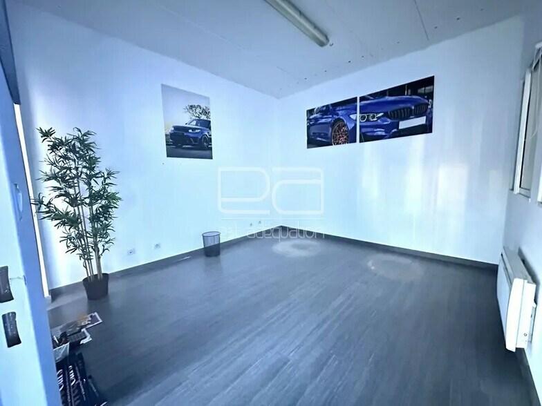 Local d’activités dans Pulnoy à louer - Photo de l’immeuble – Image 3 sur 15