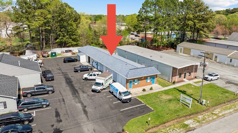 110 Production Dr, Yorktown, VA à vendre - Photo de l’immeuble – Image 3 sur 19