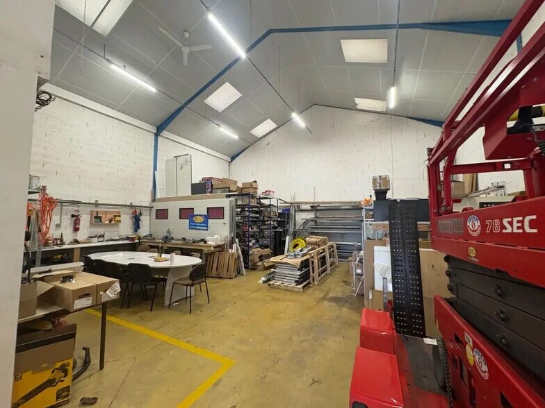 Local d’activités dans Nantes à louer - Photo intérieure – Image 2 sur 8