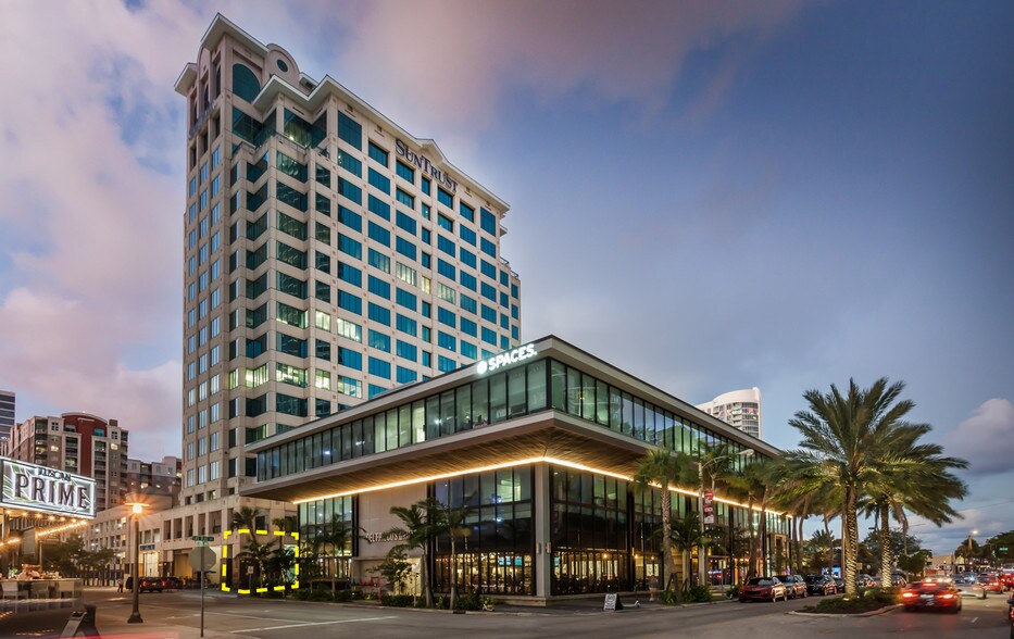515 E Las Olas Blvd, Fort Lauderdale, FL à louer - Photo de l’immeuble – Image 2 sur 19
