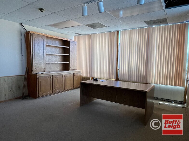 8790 W Colfax Ave, Lakewood, CO à louer - Photo intérieure – Image 3 sur 34