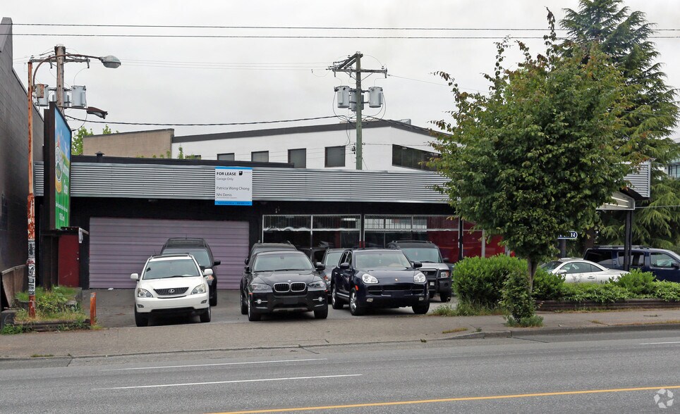 77 E Broadway, Vancouver, BC à louer - Photo de l’immeuble – Image 2 sur 6