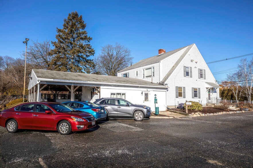 476 Bedford St, Lexington, MA à vendre - Photo de l’immeuble – Image 2 sur 5