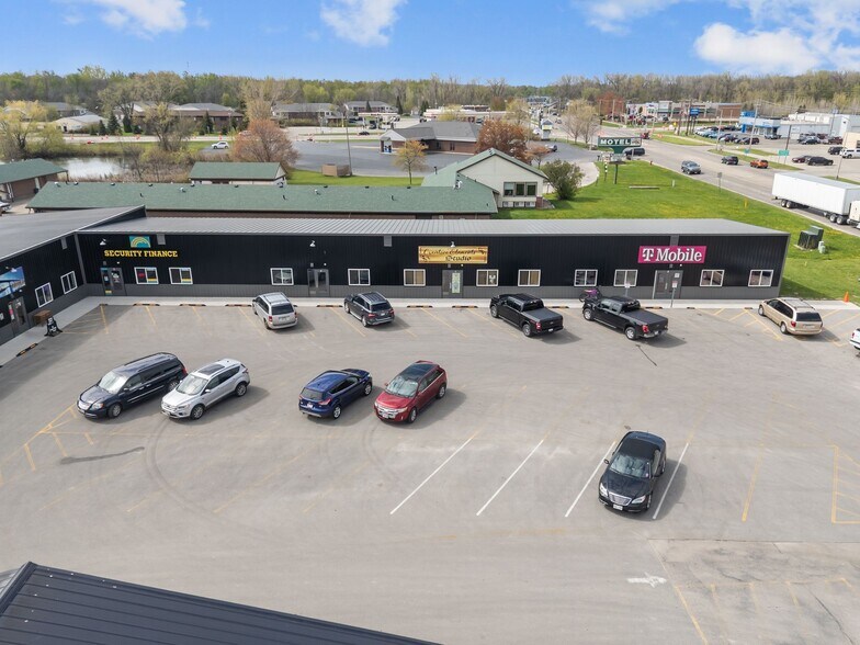 1186 N Shawano St, New London, WI à louer - Photo de l’immeuble – Image 2 sur 106