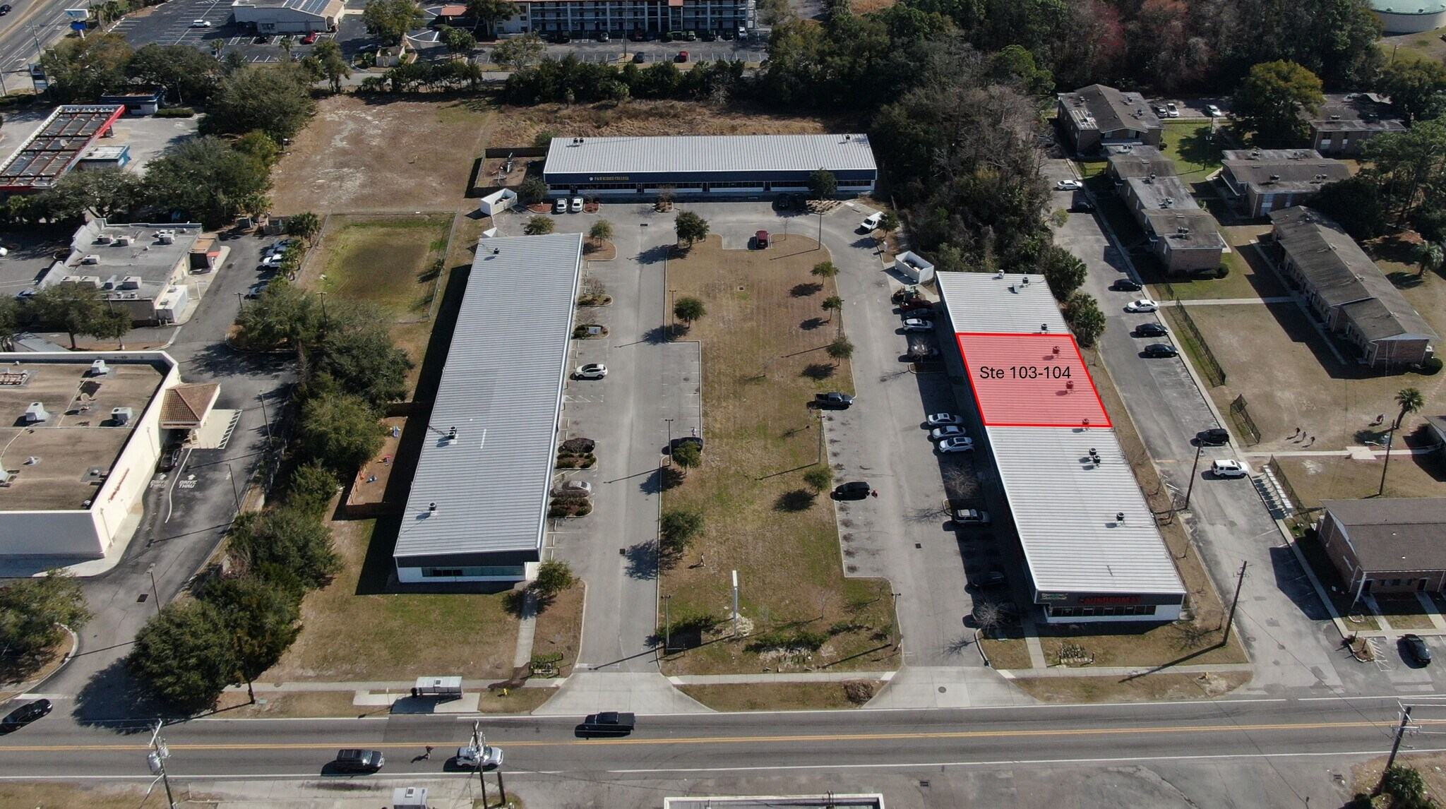 10663 Monaco Dr, Jacksonville, FL à louer Photo de l’immeuble– Image 1 sur 7