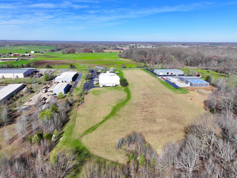 3145 Pleasant Grove Rd, White House, TN à louer - Photo de l’immeuble – Image 3 sur 9