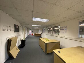 Old Whieldon Rd, Stoke On Trent à louer Photo de l’immeuble– Image 2 sur 13