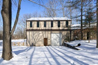 Plus de détails pour 114 Airport Rd, Pottstown, PA - Local d’activités à vendre