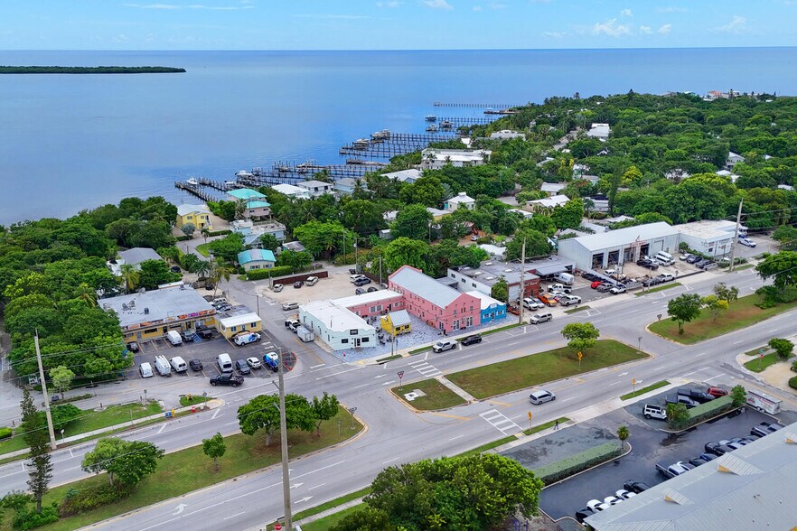 91865 Overseas Hwy, Tavernier, FL à vendre - Photo de l’immeuble – Image 2 sur 26