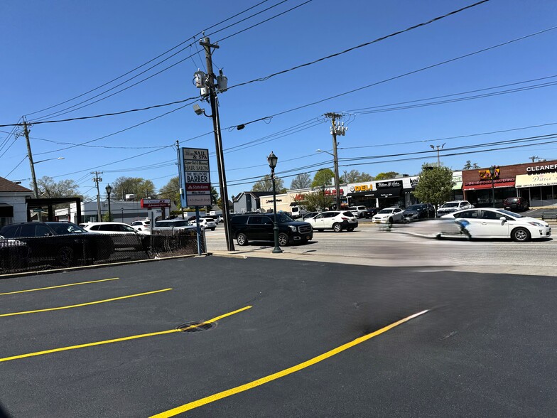 2694-2698 Merrick Rd, Bellmore, NY à louer - Photo de l’immeuble – Image 2 sur 7