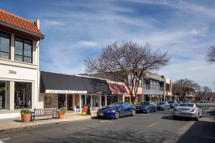 350-366 State St, Los Altos, CA à louer - Photo de l’immeuble – Image 2 sur 3