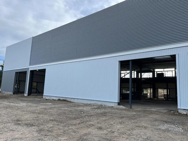 Plus de détails pour Route De Martigues, Marignane - Local d’activités à vendre