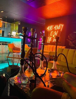 Plus de détails pour Local commercial à louer