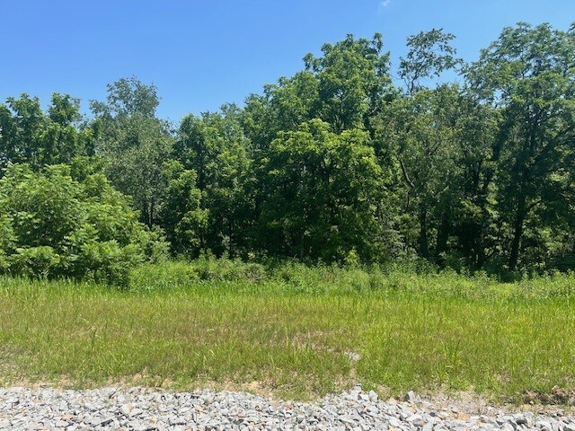 181 Broadview Rd, New Stanton, PA à vendre - Photo de l’immeuble – Image 2 sur 6