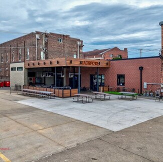 Plus de détails pour 110 E Hickory St, Streator, IL - Local commercial à vendre
