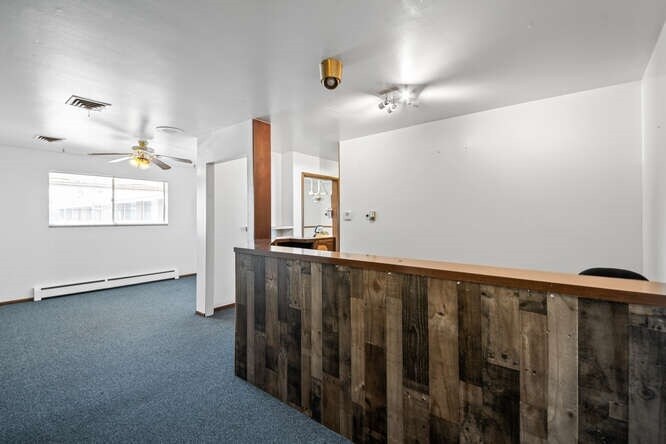 5025-5039 S Federal Blvd, Englewood, CO à louer Photo intérieure– Image 1 sur 20